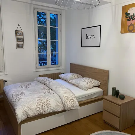Le Zola Apartment *